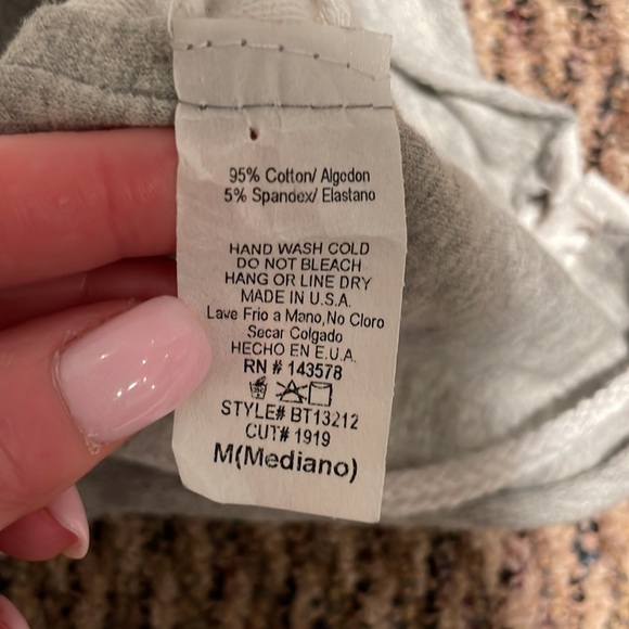 Gray cutout and lace up graphic t-shirt - Picture 4 of 4